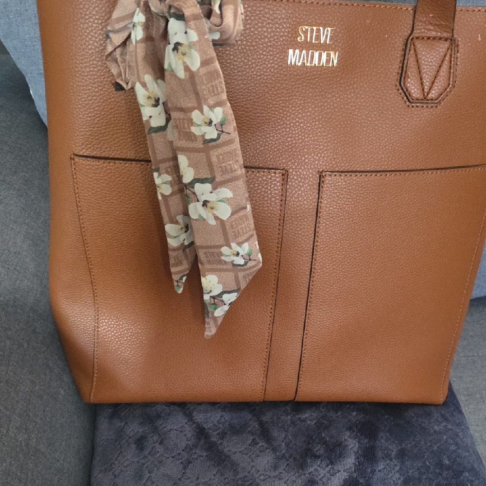 Steve Madden Tan Tote with Floral Scarf